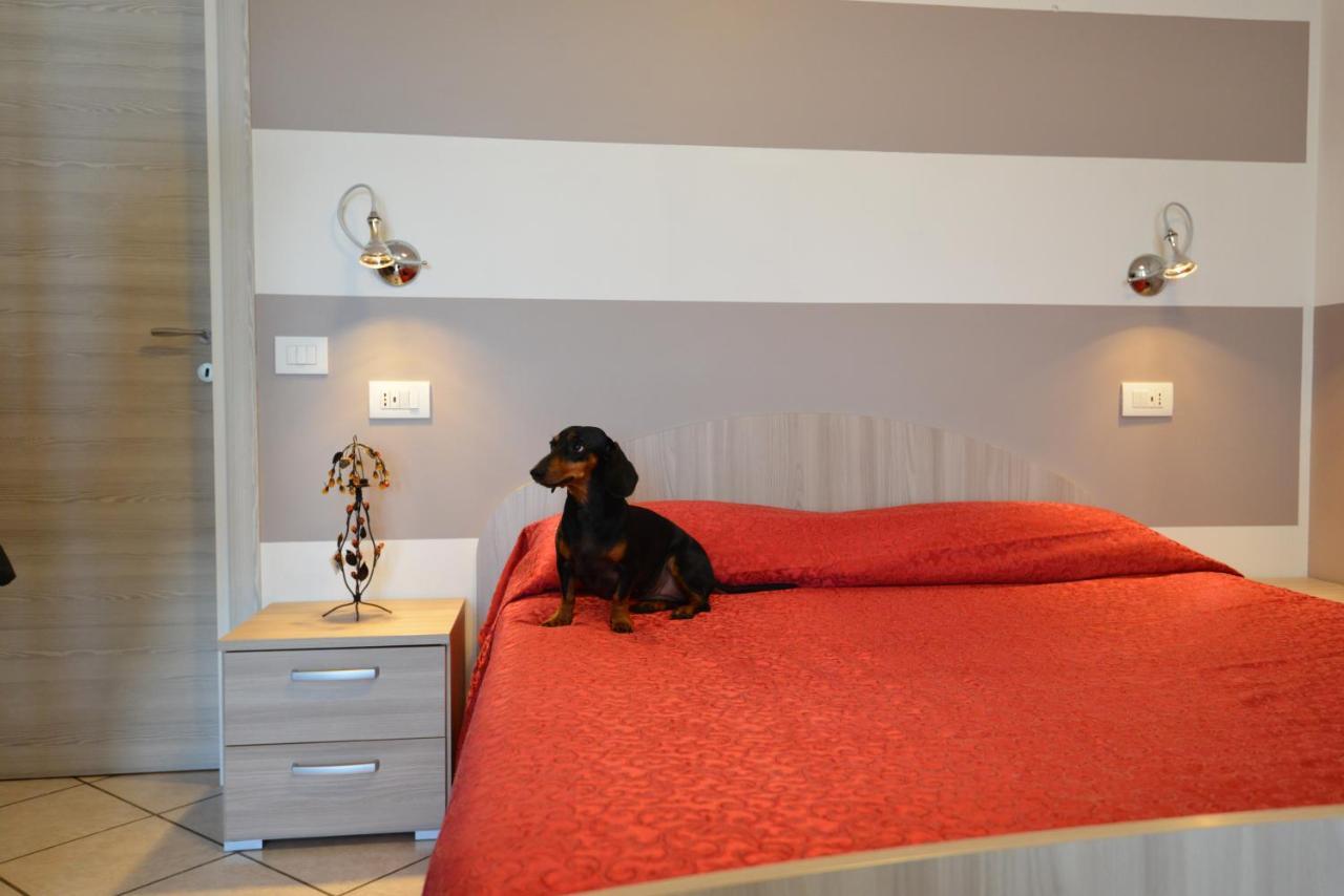 Antiche Mura Casa Vacanze Puegnago sul Garda Exterior foto