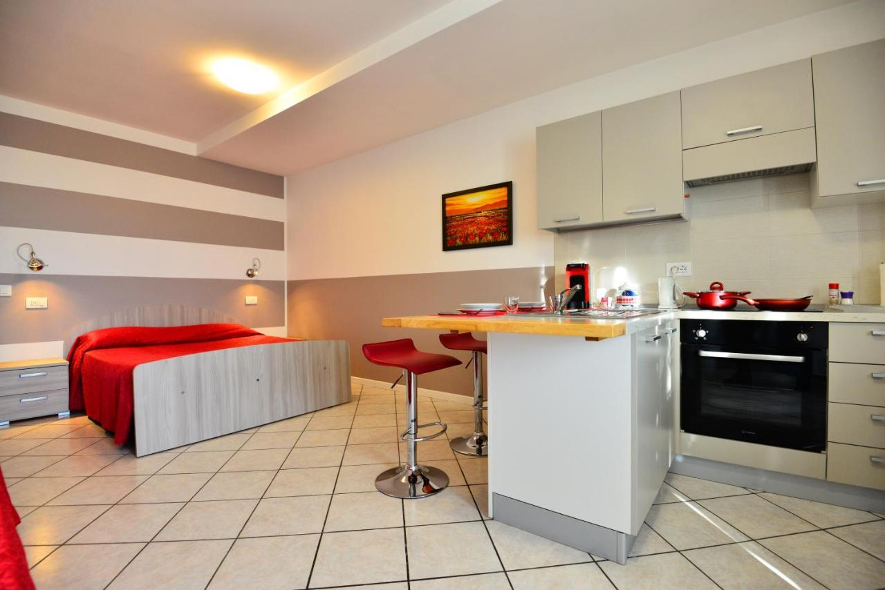 Antiche Mura Casa Vacanze Puegnago sul Garda Exterior foto