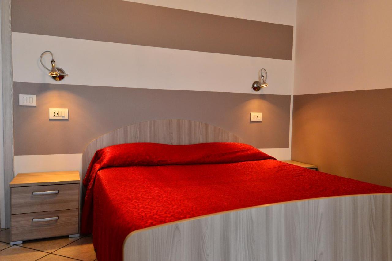 Antiche Mura Casa Vacanze Puegnago sul Garda Exterior foto